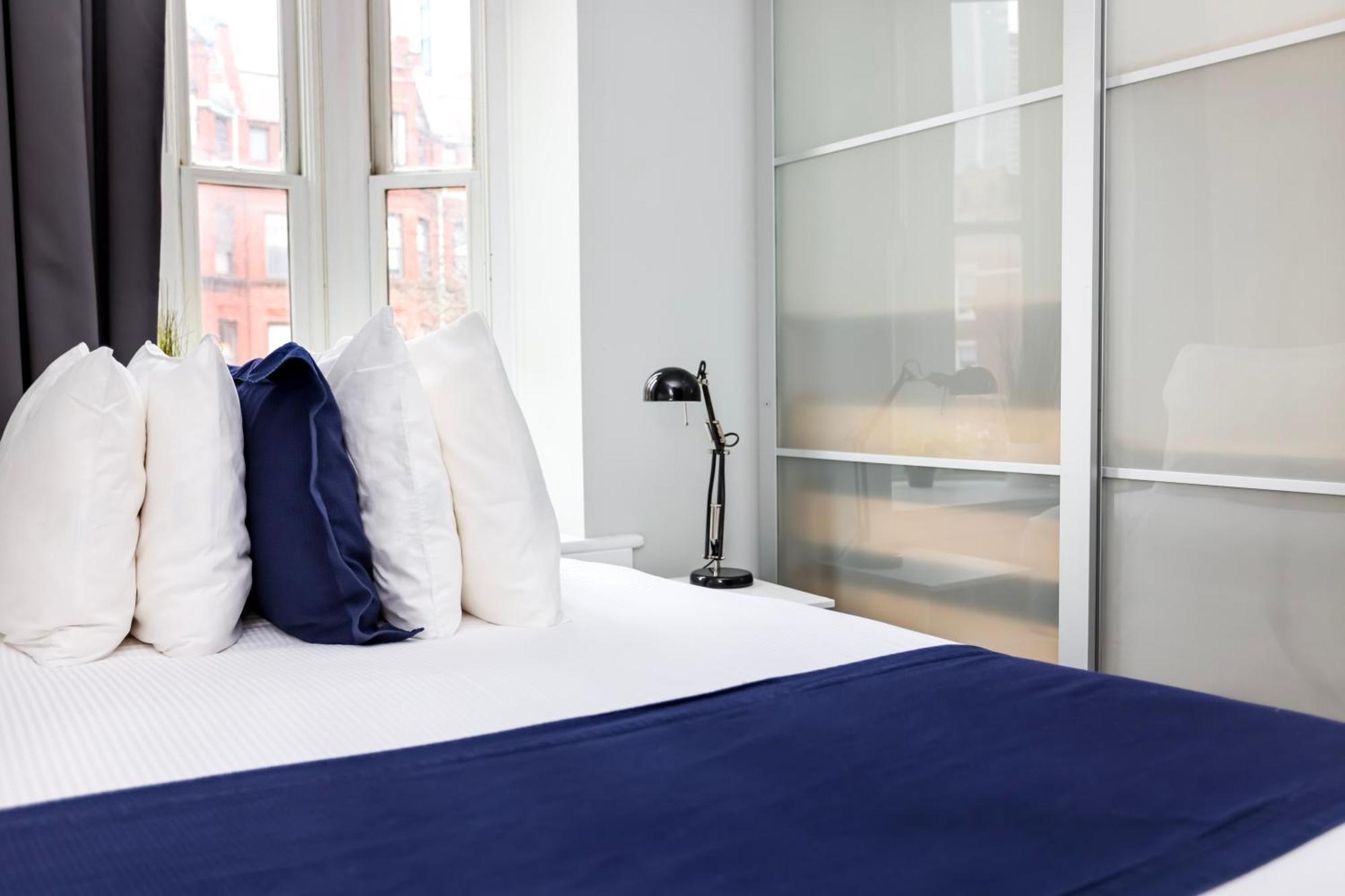 Stylish Studio On Newbury St #3 Boston Bagian luar foto
