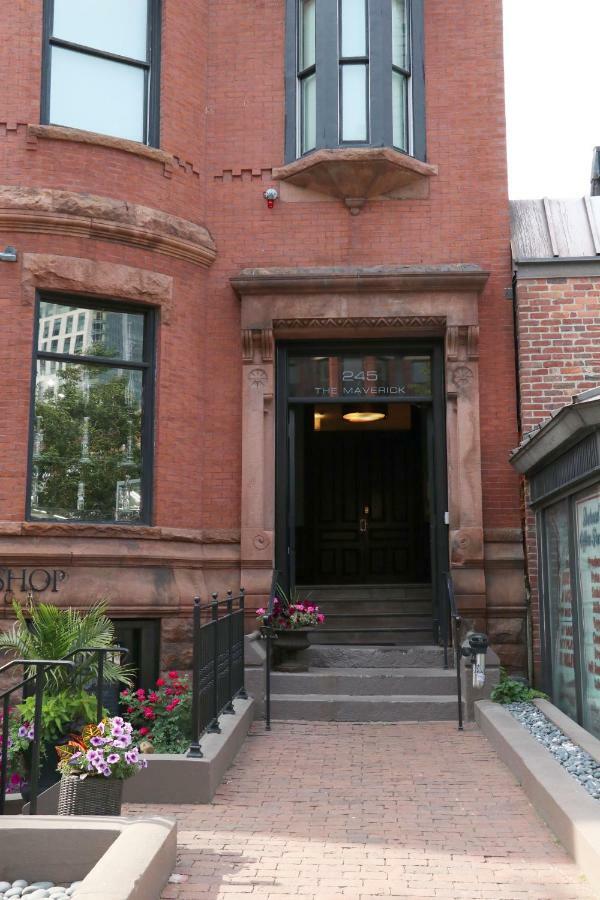 Stylish Studio On Newbury St #3 Boston Bagian luar foto